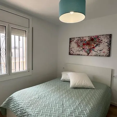 Precioso Apartamento En Roses Con Parking Cerca De Playa Exterior photo
